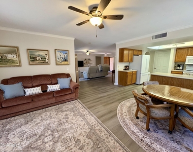 19609 N 98th Drive - Photo Thumbnail 14