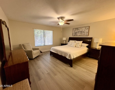 19609 N 98th Drive - Photo Thumbnail 23