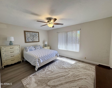 19609 N 98th Drive - Photo Thumbnail 31