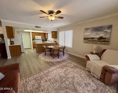 19609 N 98th Drive - Photo Thumbnail 13