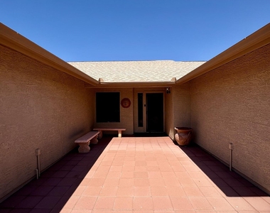 19609 N 98th Drive - Photo Thumbnail 3