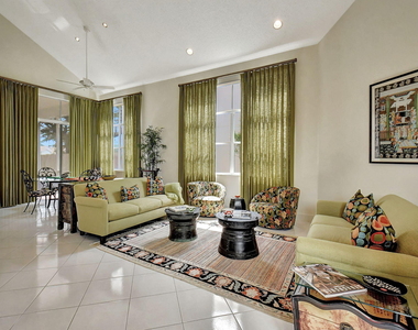 2489 Nw 66th Drive - Photo Thumbnail 4