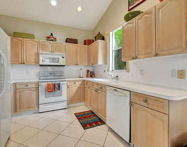 2489 Nw 66th Drive - Photo Thumbnail 11