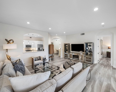123 Palm Bay Terrace - Photo Thumbnail 16