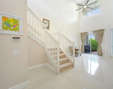 1384 Harbor View W - Photo Thumbnail 3