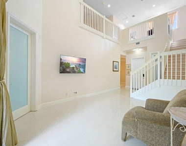 1384 Harbor View W - Photo Thumbnail 2