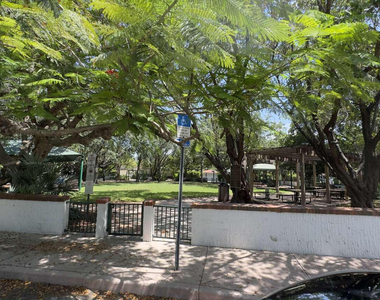 51 Edgewater Drive - Photo Thumbnail 8