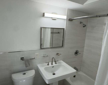 51 Edgewater Drive - Photo Thumbnail 6