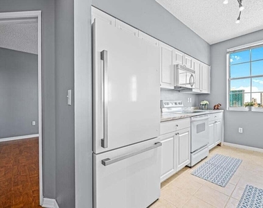 616 Clearwater Park Road - Photo Thumbnail 4