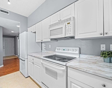 616 Clearwater Park Road - Photo Thumbnail 7