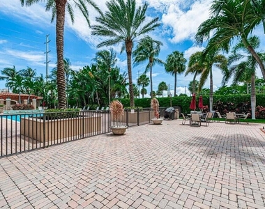 616 Clearwater Park Road - Photo Thumbnail 34