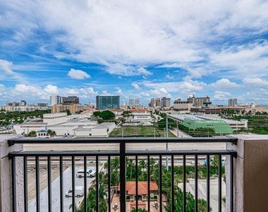 616 Clearwater Park Road - Photo Thumbnail 2