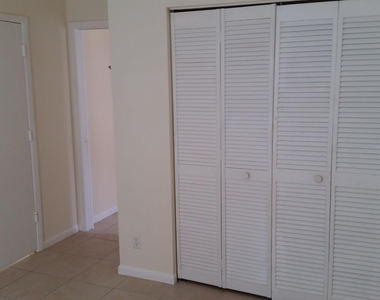 460 Fleming Avenue - Photo Thumbnail 14