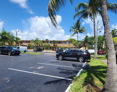 620 Nw 7th Avenue - Photo Thumbnail 2