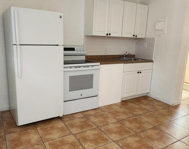 620 Nw 7th Avenue - Photo Thumbnail 5