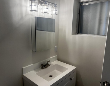 609 Ne 6th Court - Photo Thumbnail 10