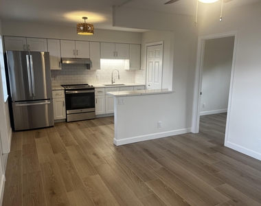 609 Ne 6th Court - Photo Thumbnail 5