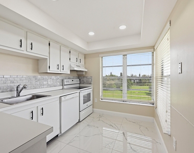 4158 Inverrary Drive - Photo Thumbnail 4