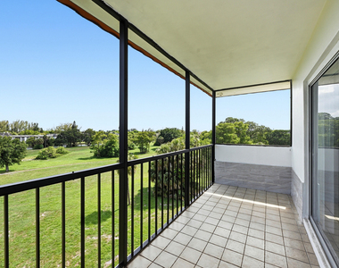 4158 Inverrary Drive - Photo Thumbnail 20
