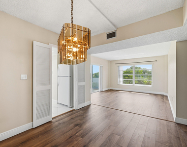4158 Inverrary Drive - Photo Thumbnail 9