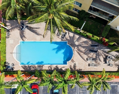 1640 Presidential Way - Photo Thumbnail 30