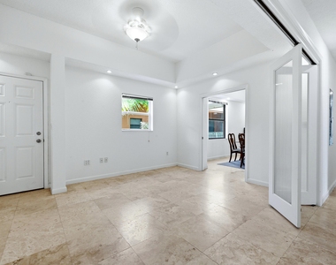 1640 Presidential Way - Photo Thumbnail 23
