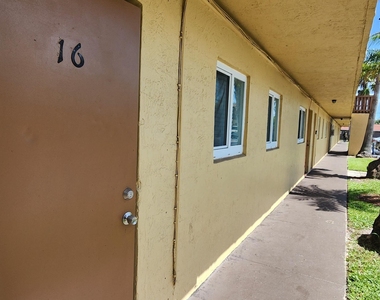 620 Nw 7th Avenue - Photo Thumbnail 3