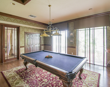 2803 Sarento Place - Photo Thumbnail 33