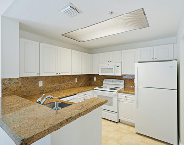 2803 Sarento Place - Photo Thumbnail 13