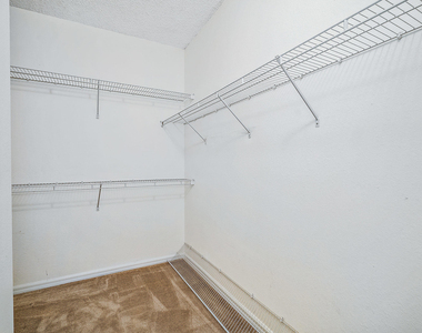 2803 Sarento Place - Photo Thumbnail 19