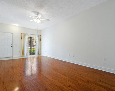 2803 Sarento Place - Photo Thumbnail 8