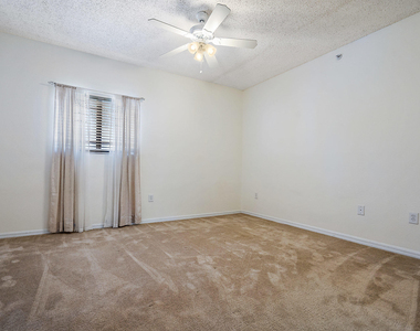 2803 Sarento Place - Photo Thumbnail 22