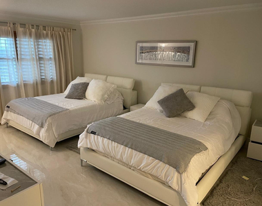 4900 N Ocean Boulevard - Photo Thumbnail 8