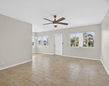 3402 Cynthia Lane - Photo Thumbnail 7