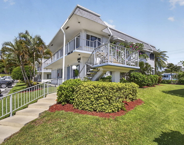 3402 Cynthia Lane - Photo Thumbnail 3