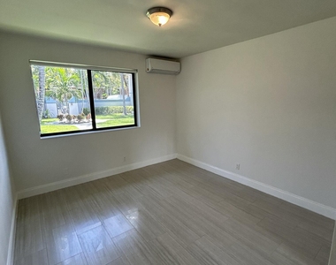 914 Ne 15th Avenue - Photo Thumbnail 7