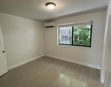 914 Ne 15th Avenue - Photo Thumbnail 11