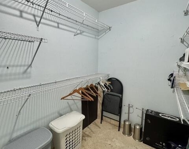 2400 Ne 33rd Avenue - Photo Thumbnail 9