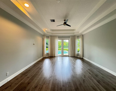 11165 Whitehawk Street - Photo Thumbnail 14