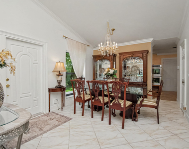9708 Erica Court - Photo Thumbnail 18