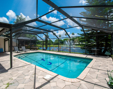 9708 Erica Court - Photo Thumbnail 37