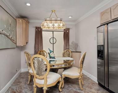 9708 Erica Court - Photo Thumbnail 23