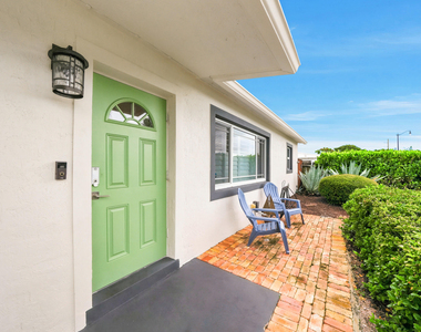3140 Ne 12th Avenue - Photo Thumbnail 1