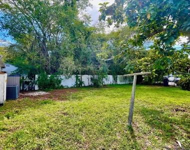 2308 Cleveland Street - Photo Thumbnail 8