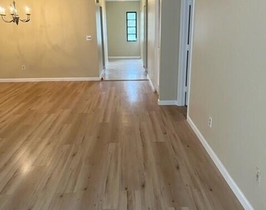 8436 Cypress Lane - Photo Thumbnail 11