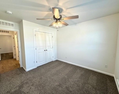 12828 Nw 4th Terrace - Photo Thumbnail 8