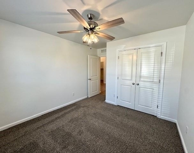 12828 Nw 4th Terrace - Photo Thumbnail 9