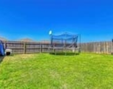 5811 Marblewood Drive - Photo Thumbnail 2