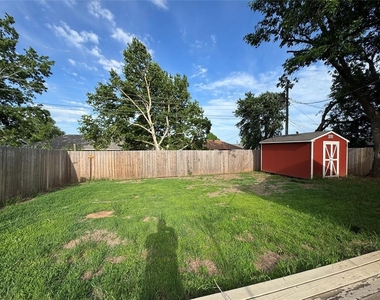 4765 Spiva Drive - Photo Thumbnail 13