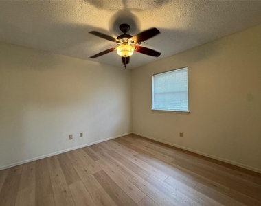 4765 Spiva Drive - Photo Thumbnail 9